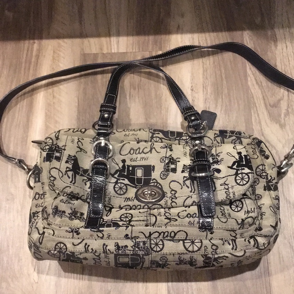 Coach purse for CHEAP, just needs cleaning!!